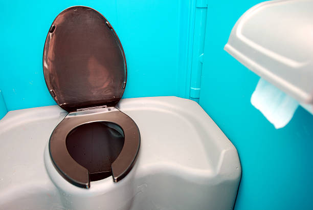 Best Porta potty delivery and setup  in Rossford, OH